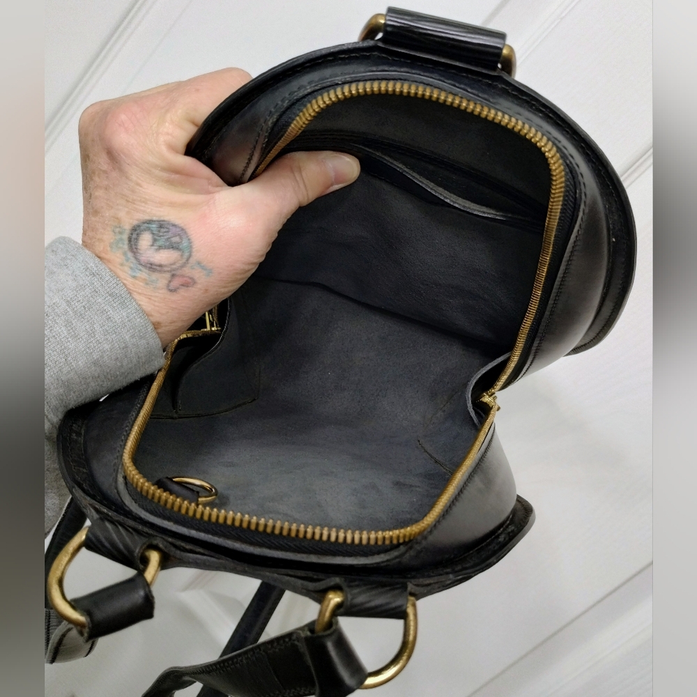 Black Epi Leather Backpack - Luxury Designer - Picture 11 of 16